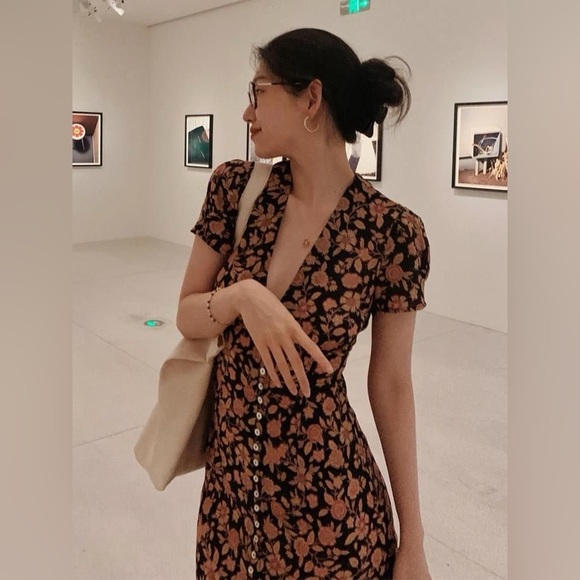 Realisation The Monica Silk Floral Midi Dress Fantasy Black Pink Small EUC - Picture 13 of 14